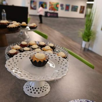 nothing bunt cakes catering - cupcake